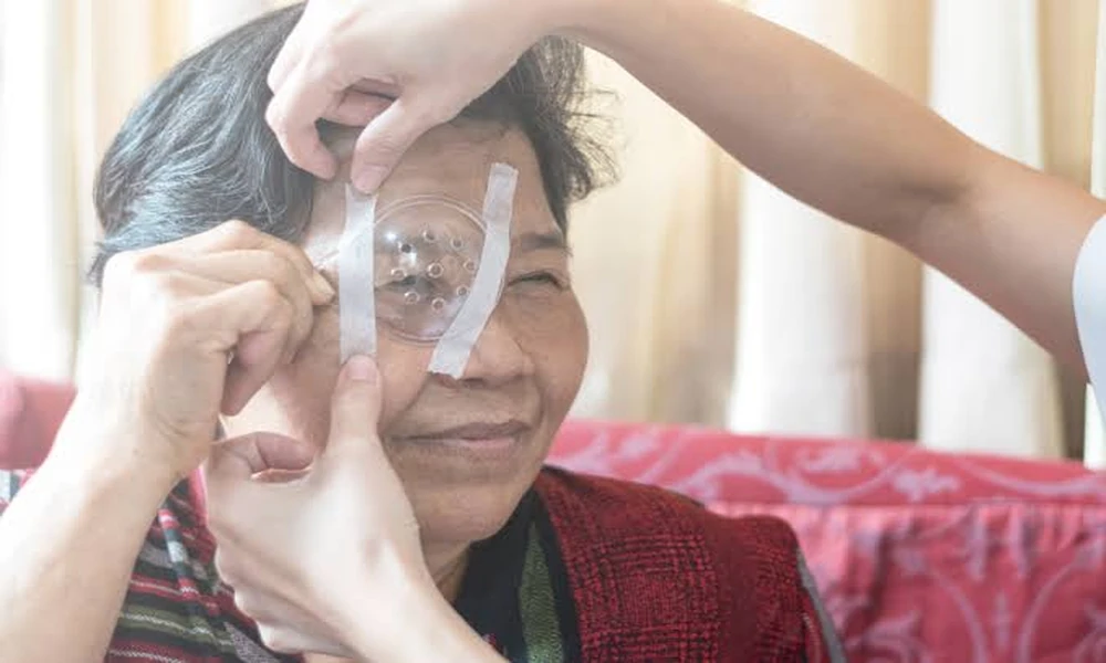 The Importance of Eye Protection During Surgical Recovery